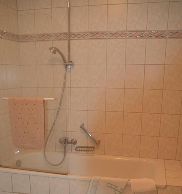 Hotel Wiesengrund Lindenfels Екстер'єр фото